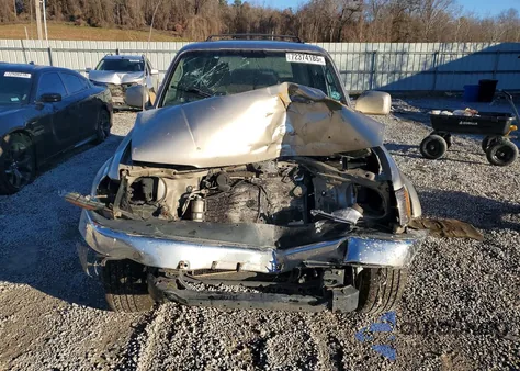 2001 Toyota 4Runner Sr5 from USA, damaged, VIN JT3GN86R510209843